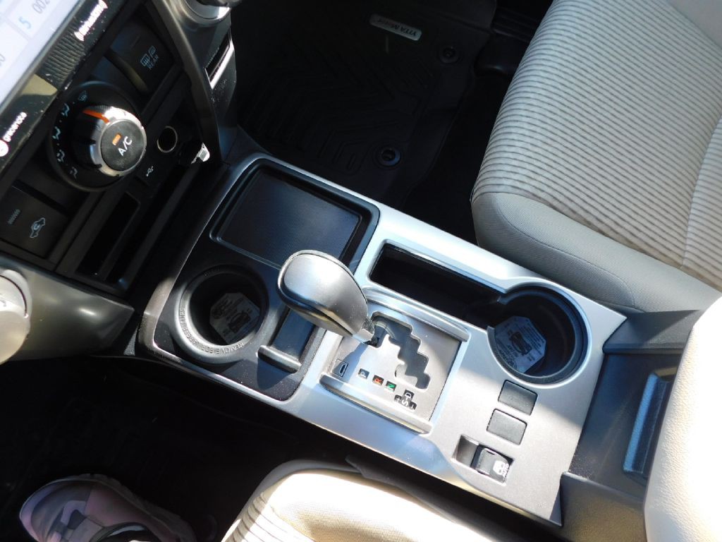 2022 Toyota 4Runner Image 33