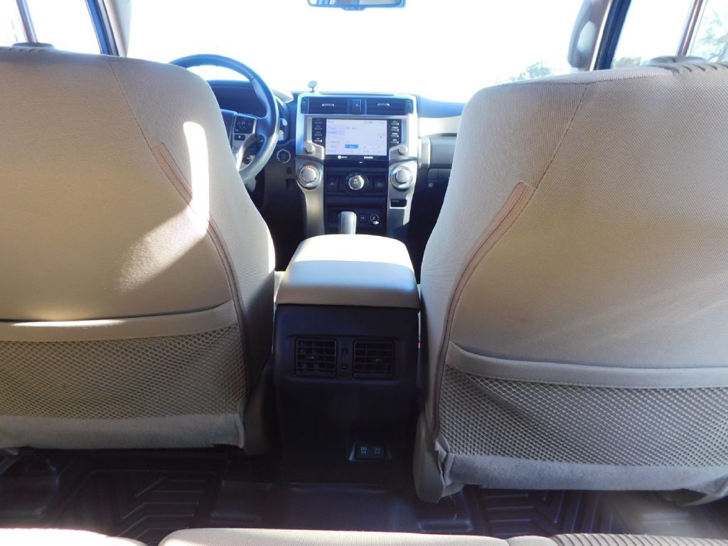 2022 Toyota 4Runner Image 39