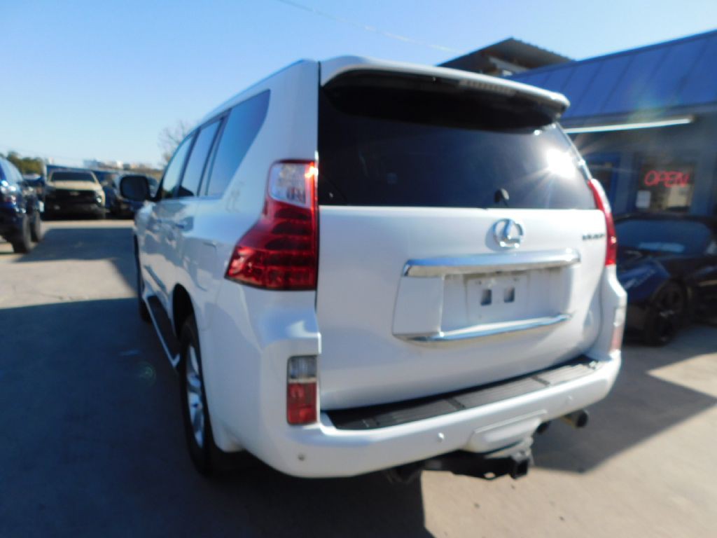 2012 Lexus GX Image 5