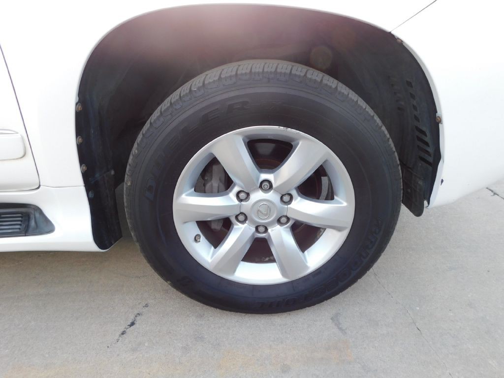 2012 Lexus GX Image 9