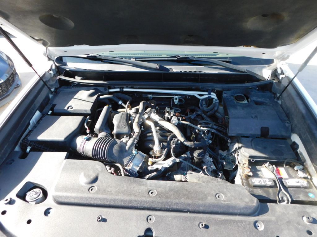 2012 Lexus GX Image 16