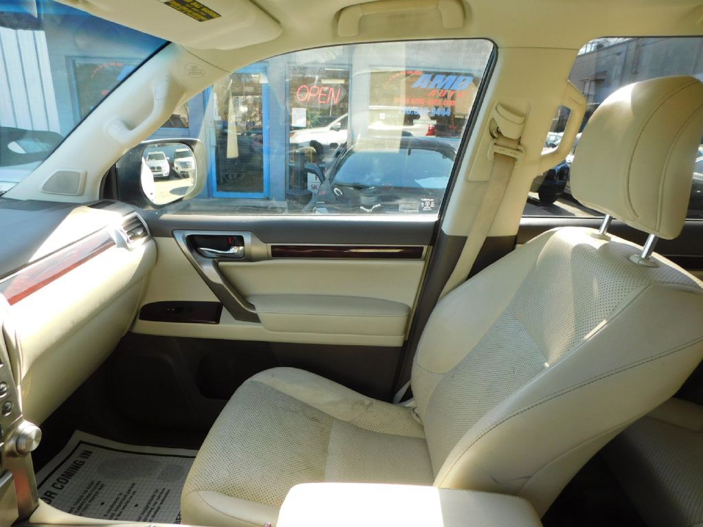 2012 Lexus GX Image 41