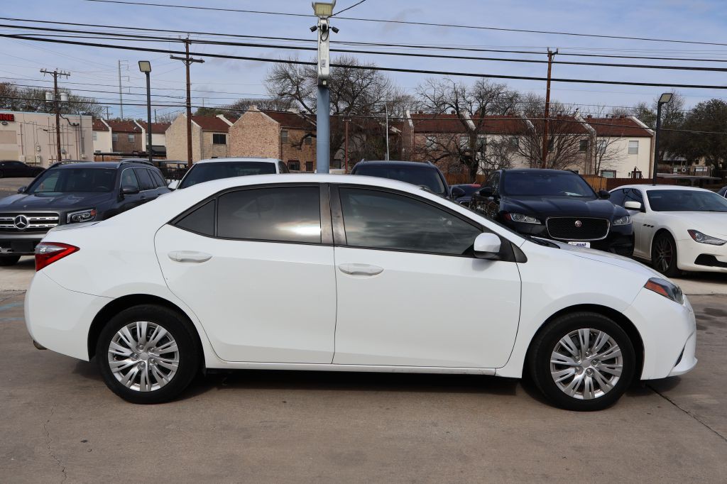 2014 Toyota Corolla Image 8