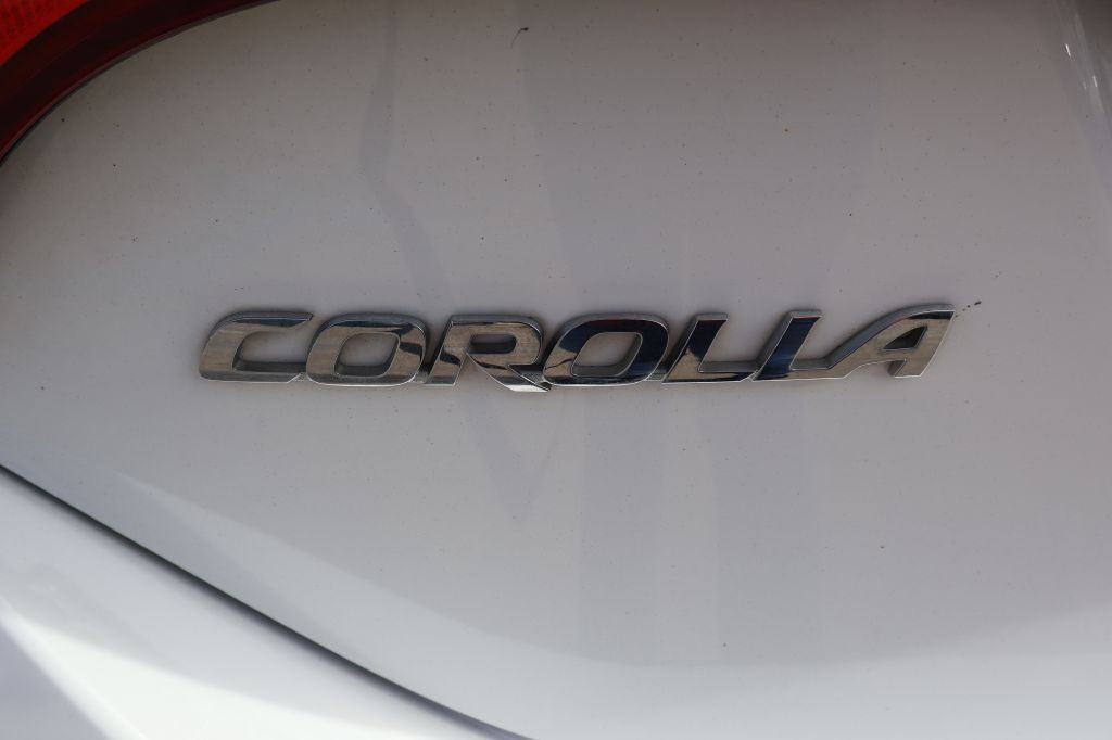 2014 Toyota Corolla Image 12