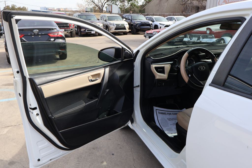 2014 Toyota Corolla Image 19