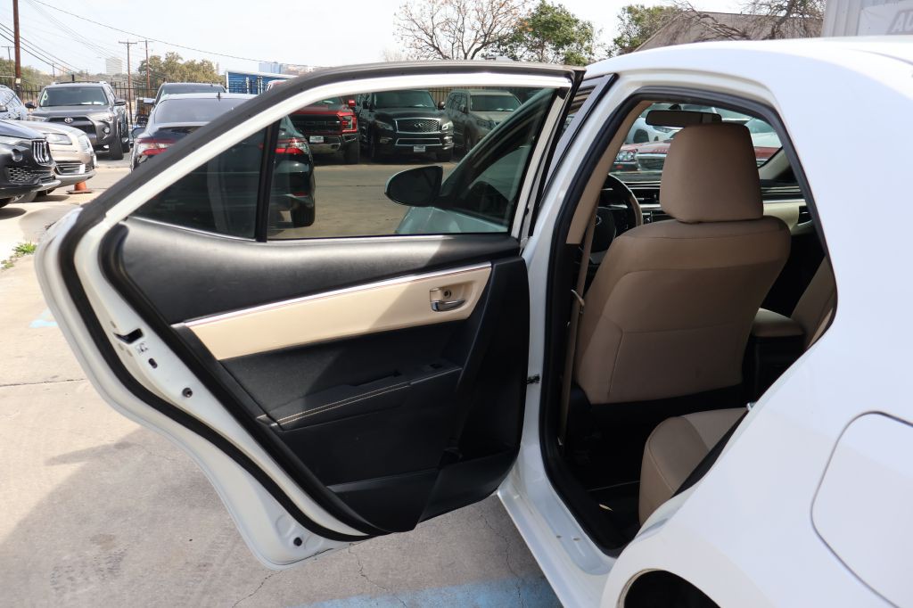 2014 Toyota Corolla Image 21