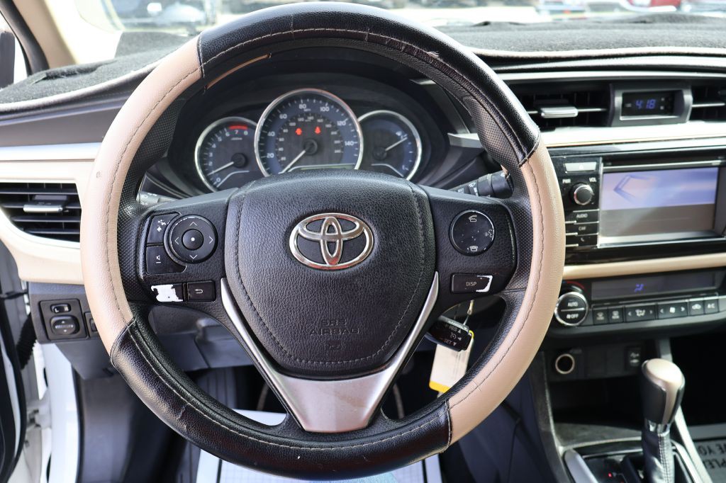 2014 Toyota Corolla Image 24