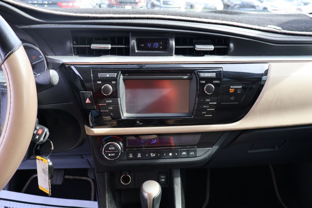 2014 Toyota Corolla Image 29