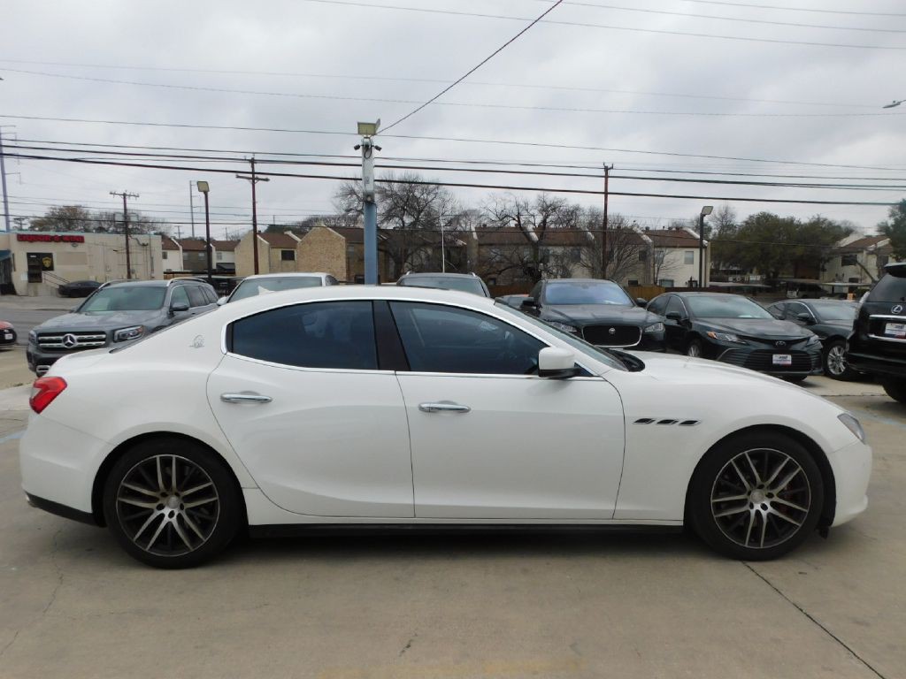 2014 Maserati Ghibli Image 8