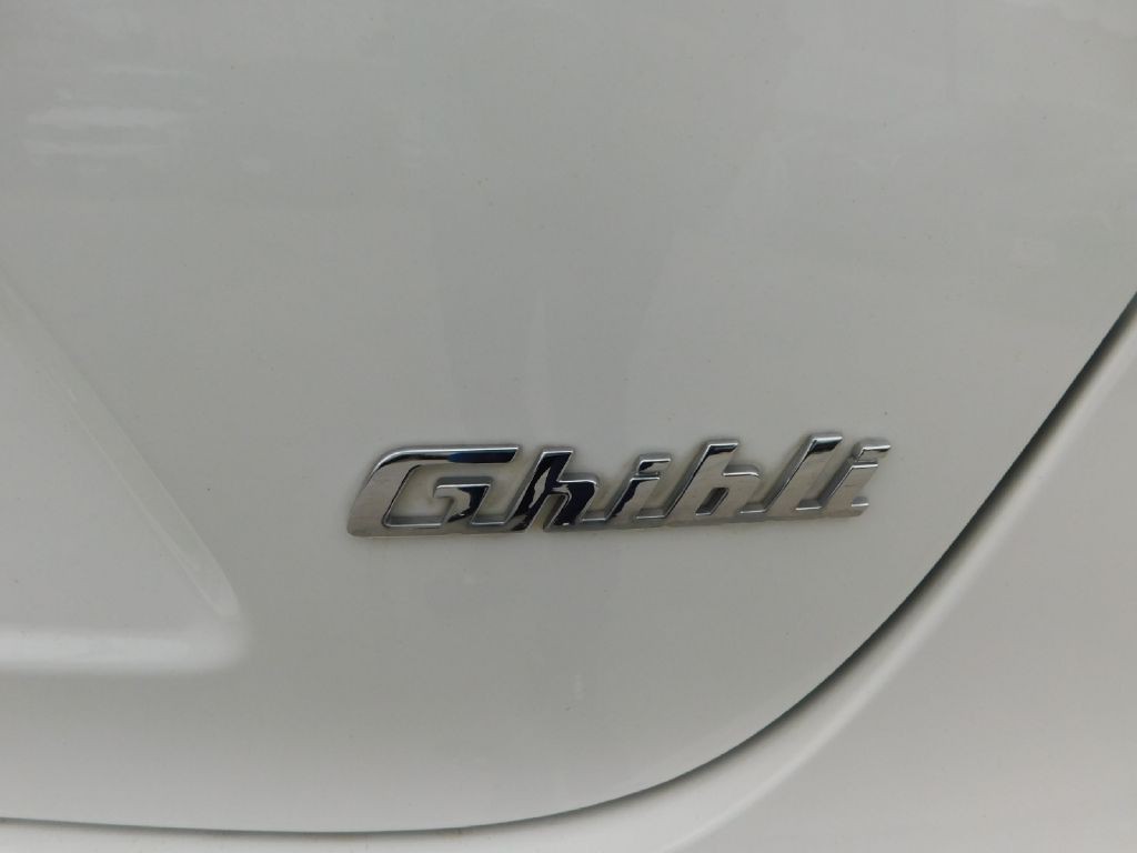 2014 Maserati Ghibli Image 12