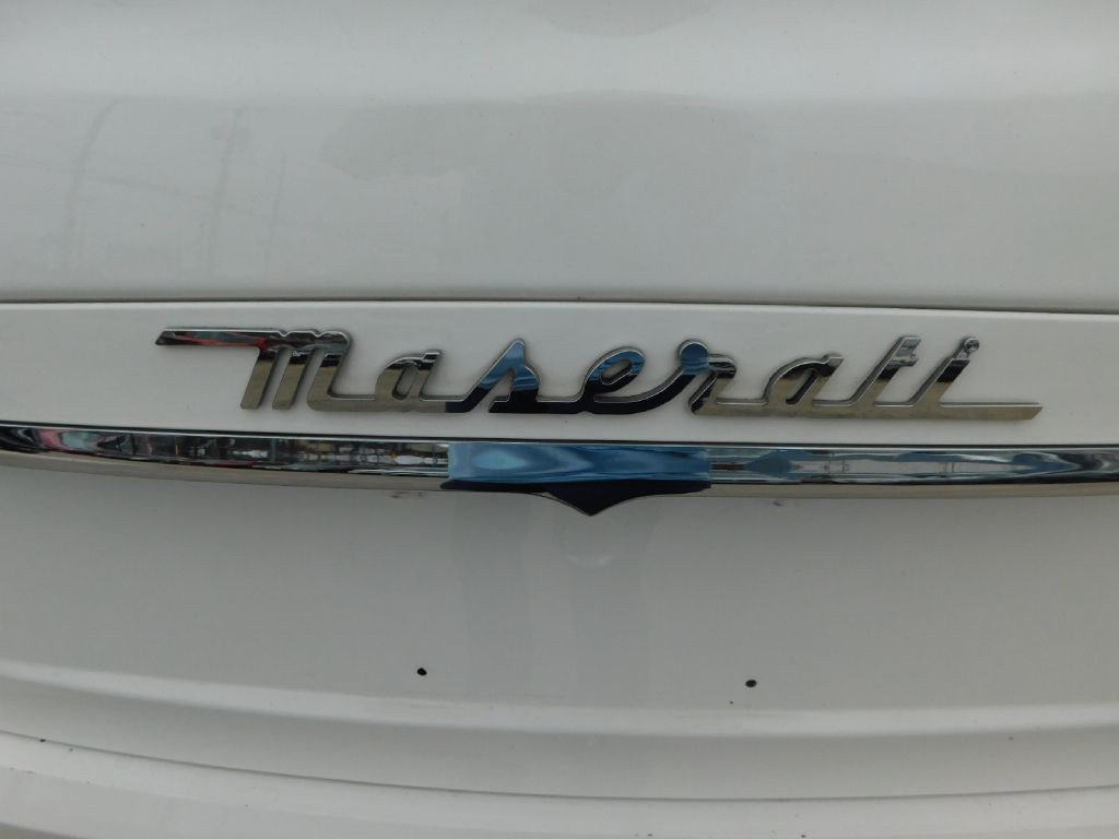 2014 Maserati Ghibli Image 14