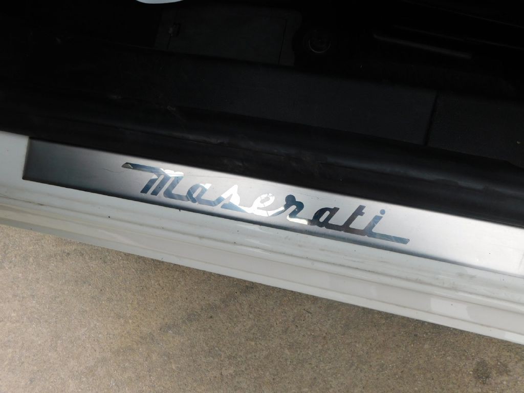 2014 Maserati Ghibli Image 21