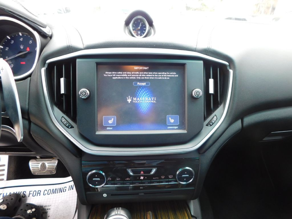 2014 Maserati Ghibli Image 32