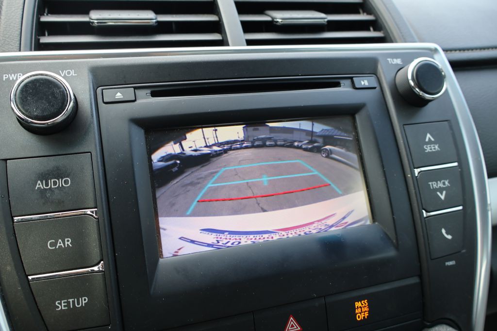 2015 Toyota Camry Image 23