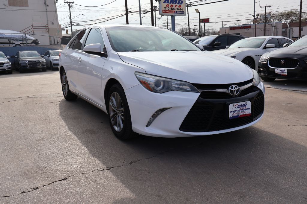 2015 Toyota Camry Image 30