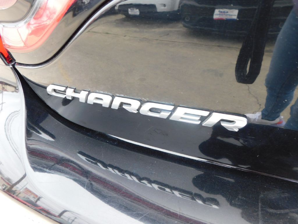 2021 Dodge Charger Image 11