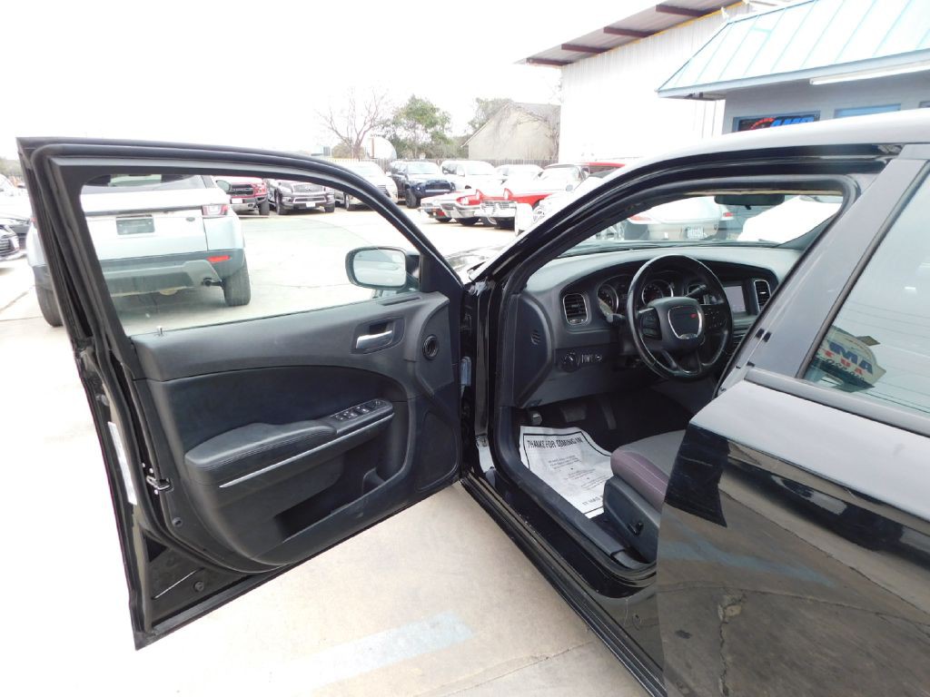 2021 Dodge Charger Image 18