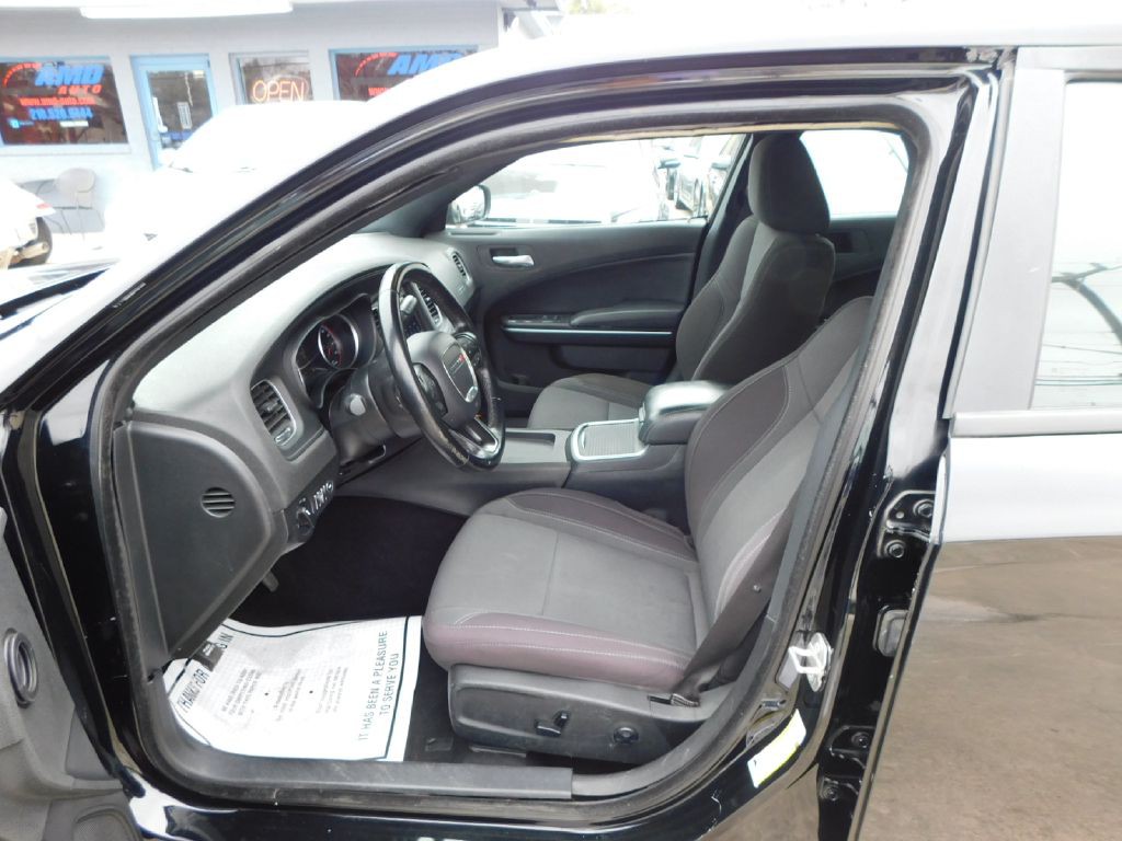 2021 Dodge Charger Image 19