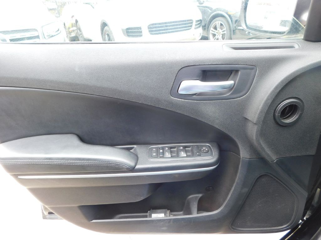 2021 Dodge Charger Image 26