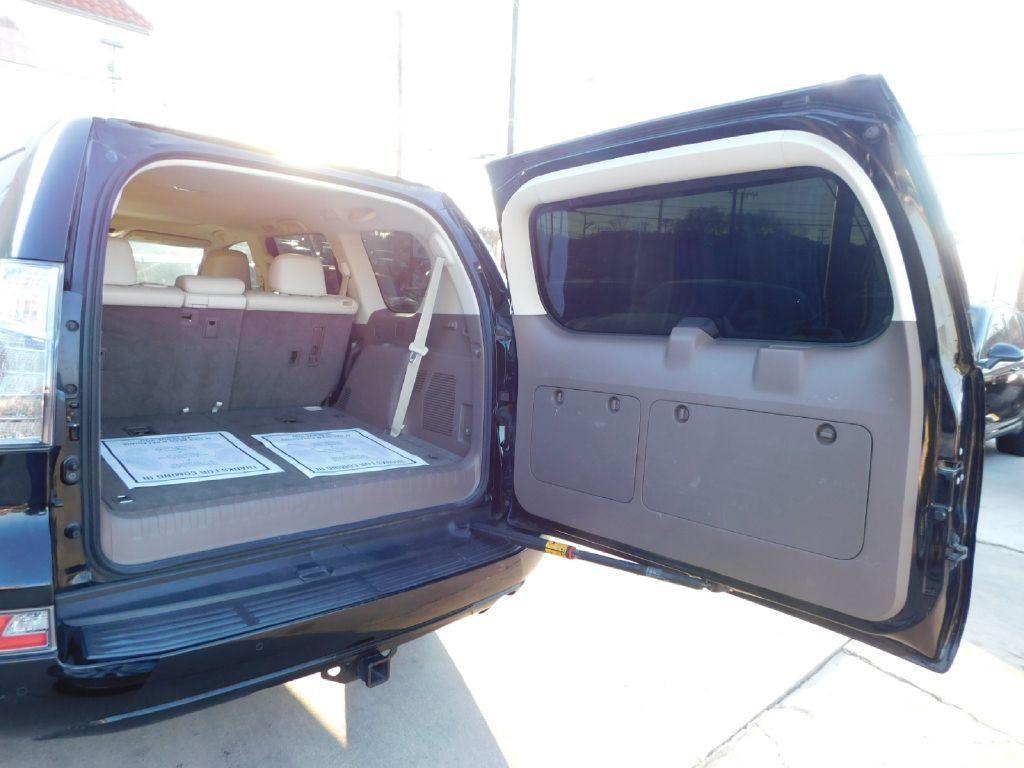 2014 Lexus GX Image 21