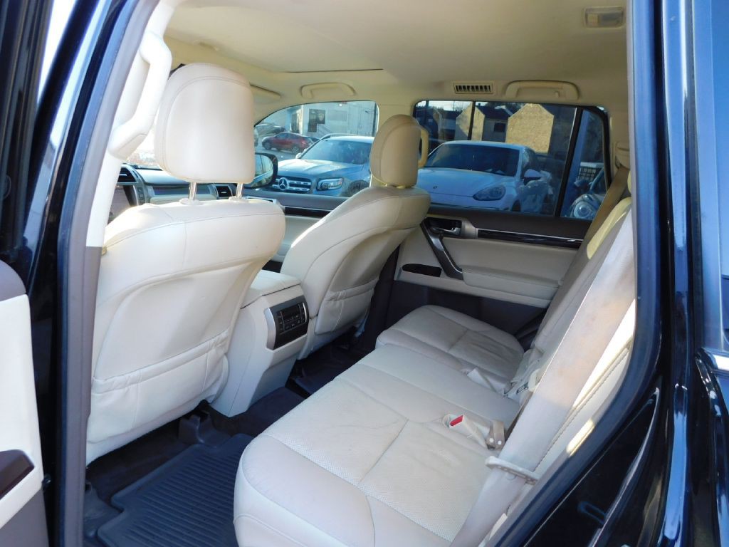 2014 Lexus GX Image 30