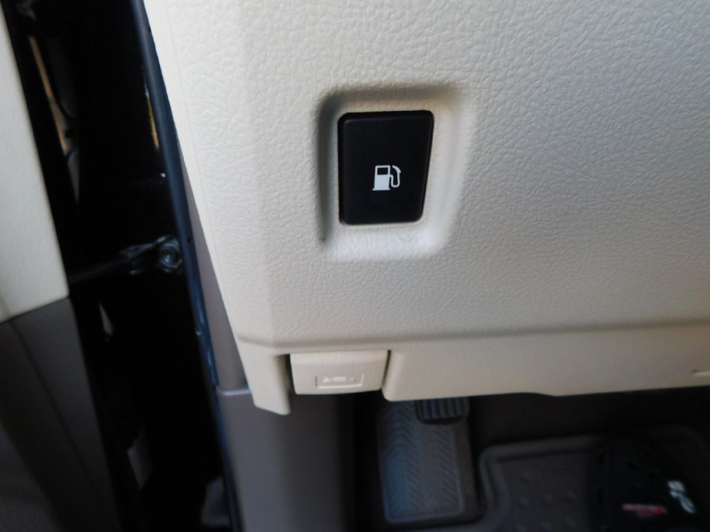 2014 Lexus GX Image 34