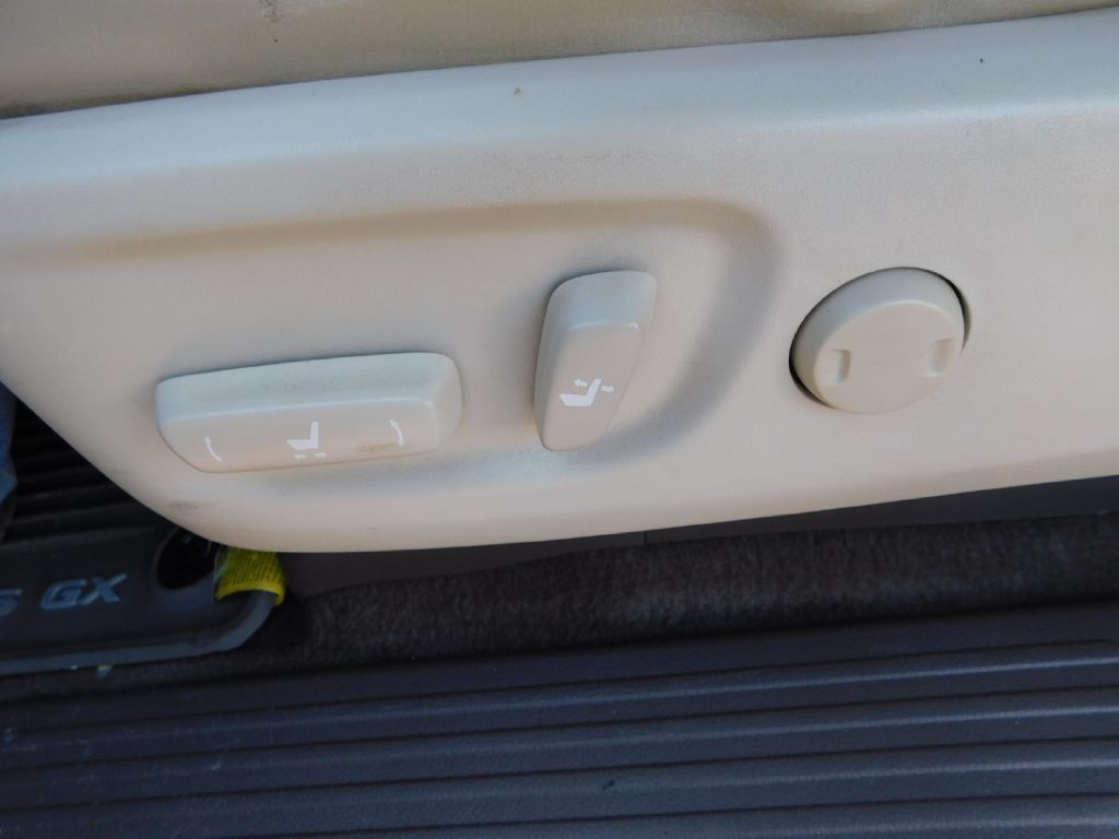 2014 Lexus GX Image 37