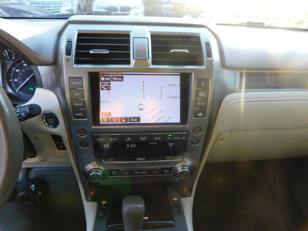 2014 Lexus GX Image 38