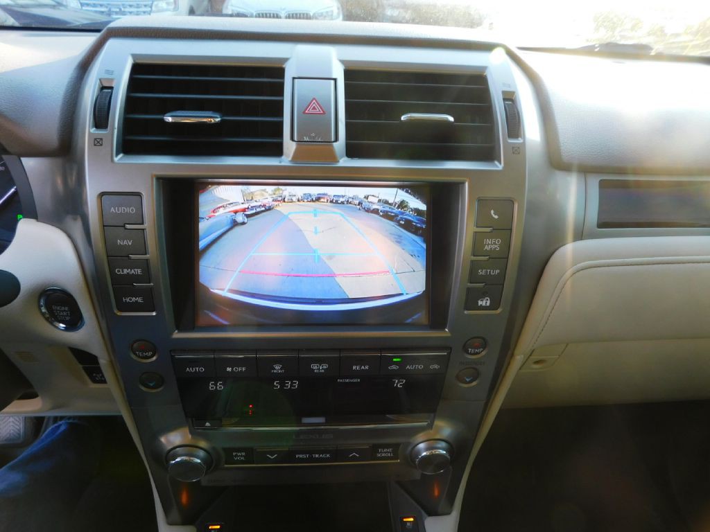 2014 Lexus GX Image 39