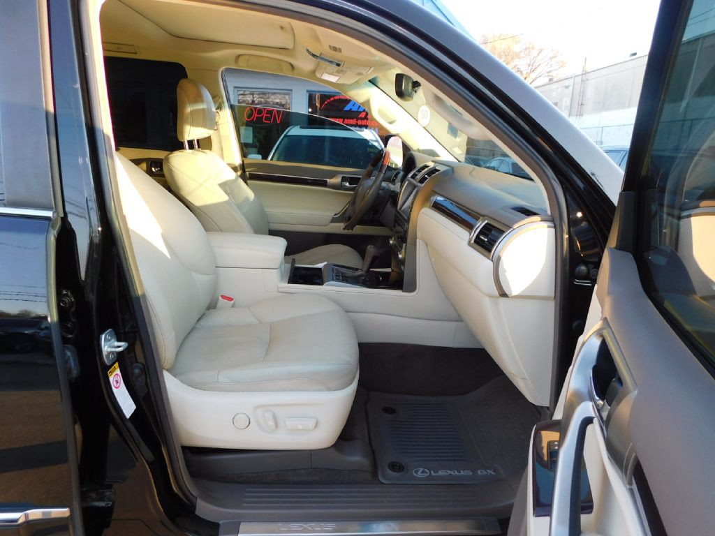 2014 Lexus GX Image 52