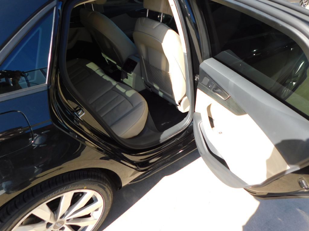 2018 Audi A4 Image 28