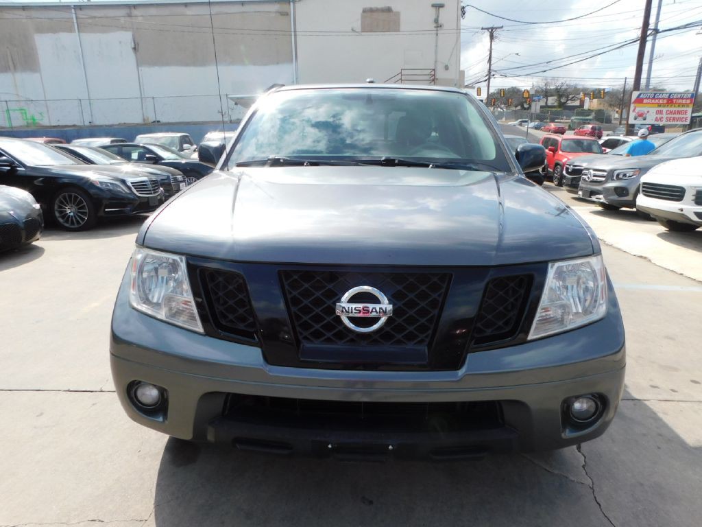 2018 Nissan Frontier Image 2