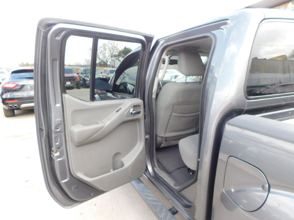 2018 Nissan Frontier Image 20