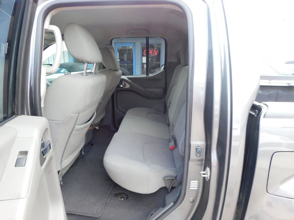 2018 Nissan Frontier Image 21