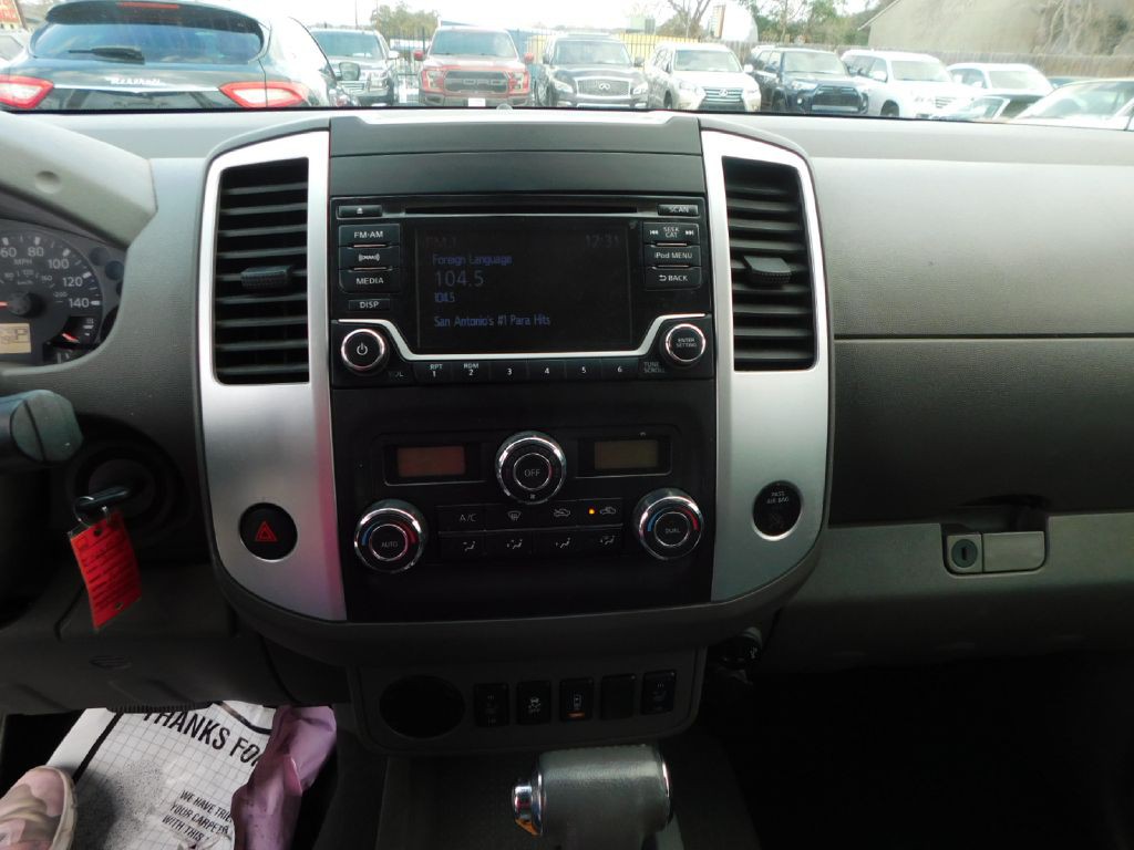 2018 Nissan Frontier Image 28