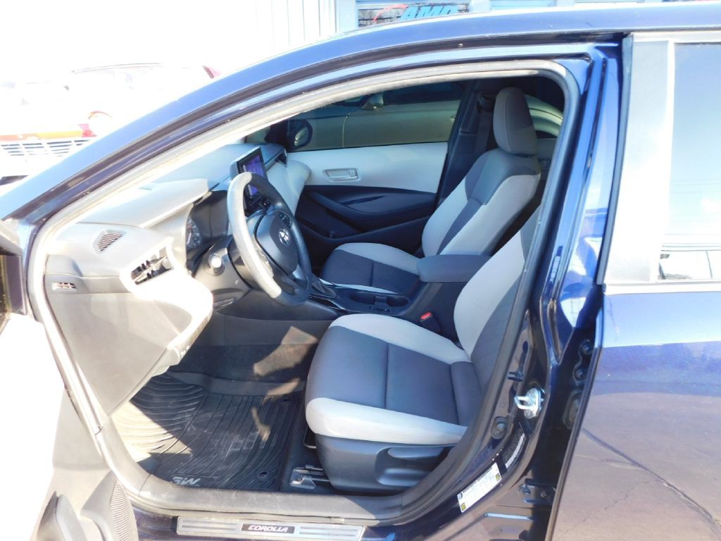 2023 Toyota Corolla Image 16