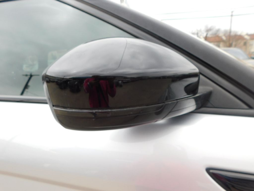 2018 Land Rover Range Rover Evoque Image 11