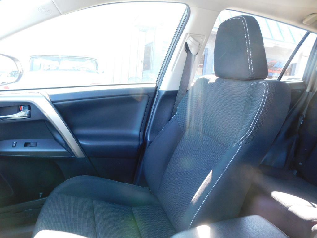 2018 Toyota Rav4 Image 29