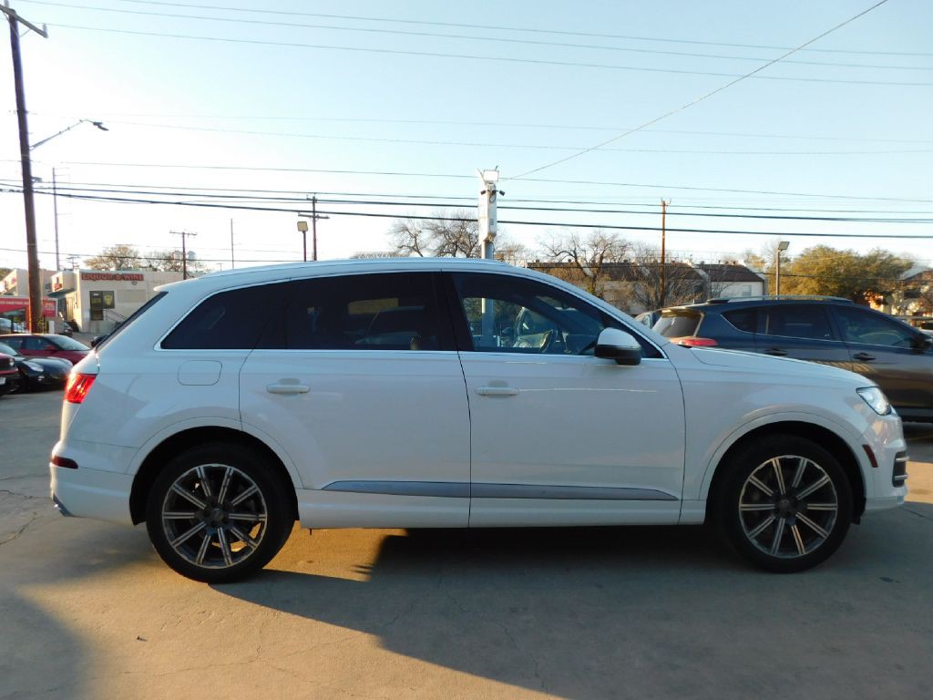 2017 Audi Q7 Image 8