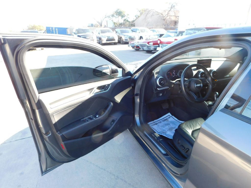 2018 Audi A3 Image 18