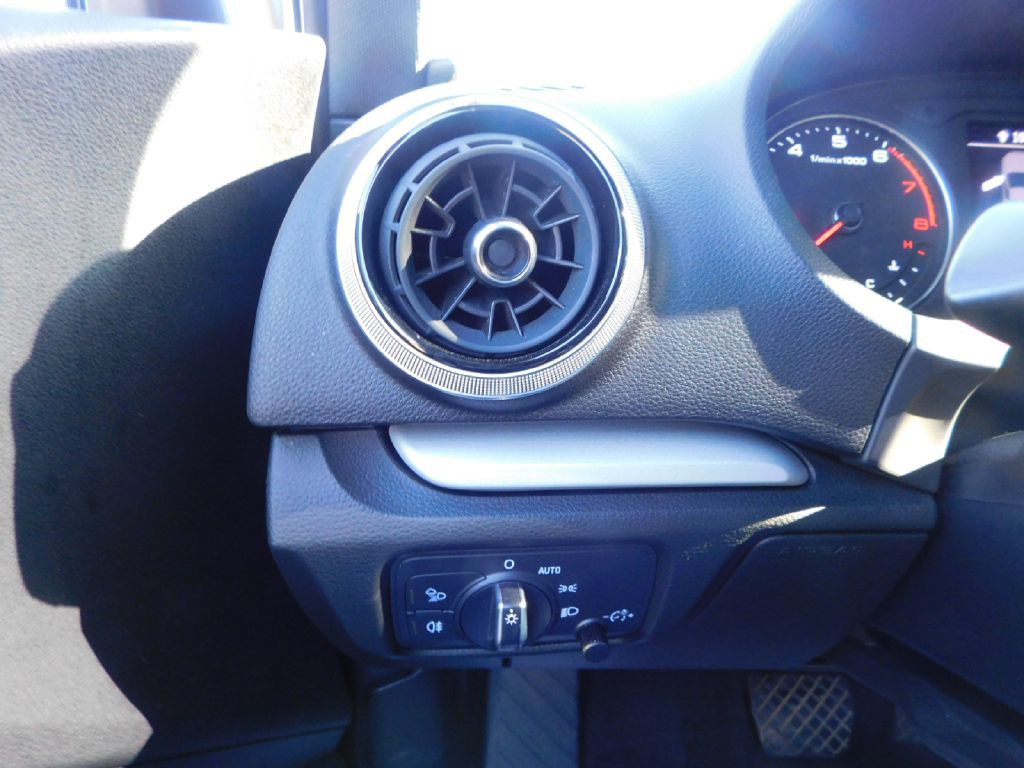 2018 Audi A3 Image 25