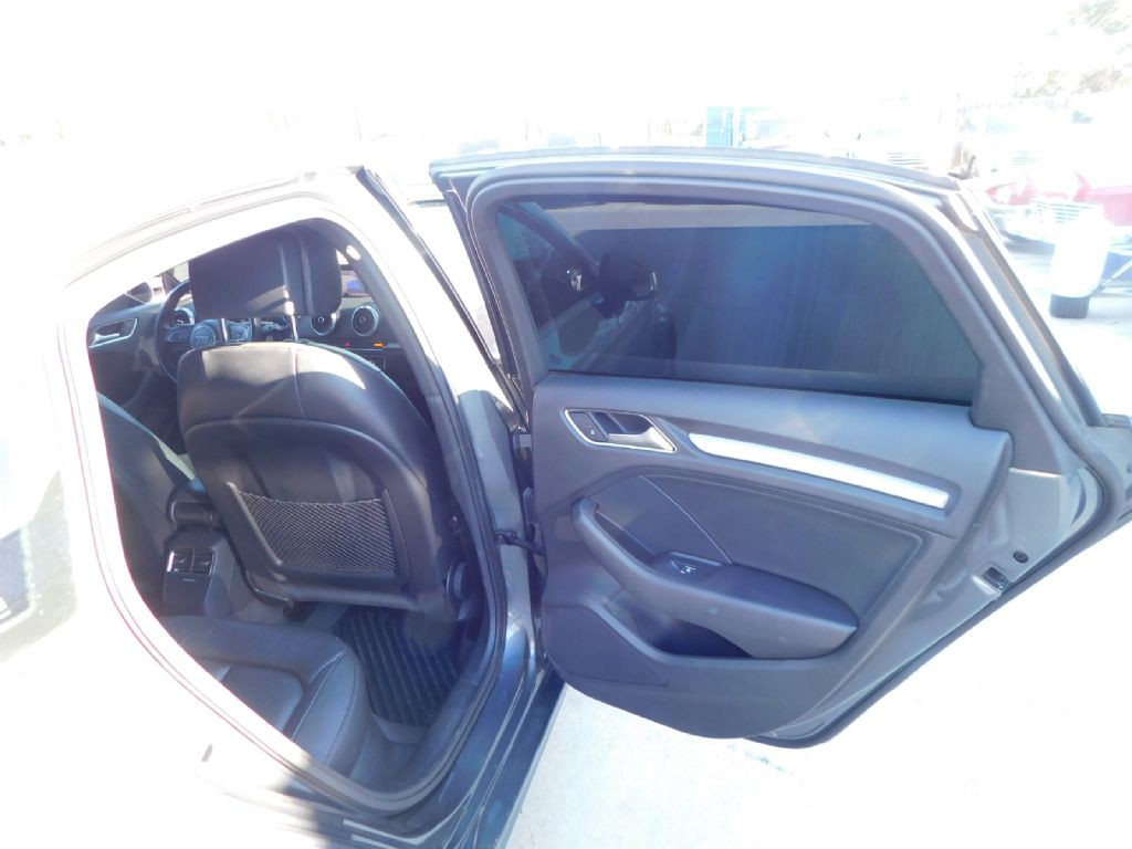 2018 Audi A3 Image 43