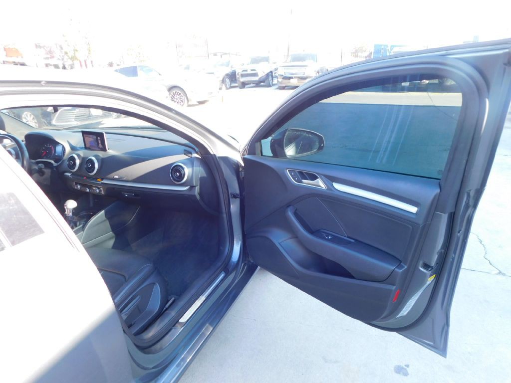 2018 Audi A3 Image 45