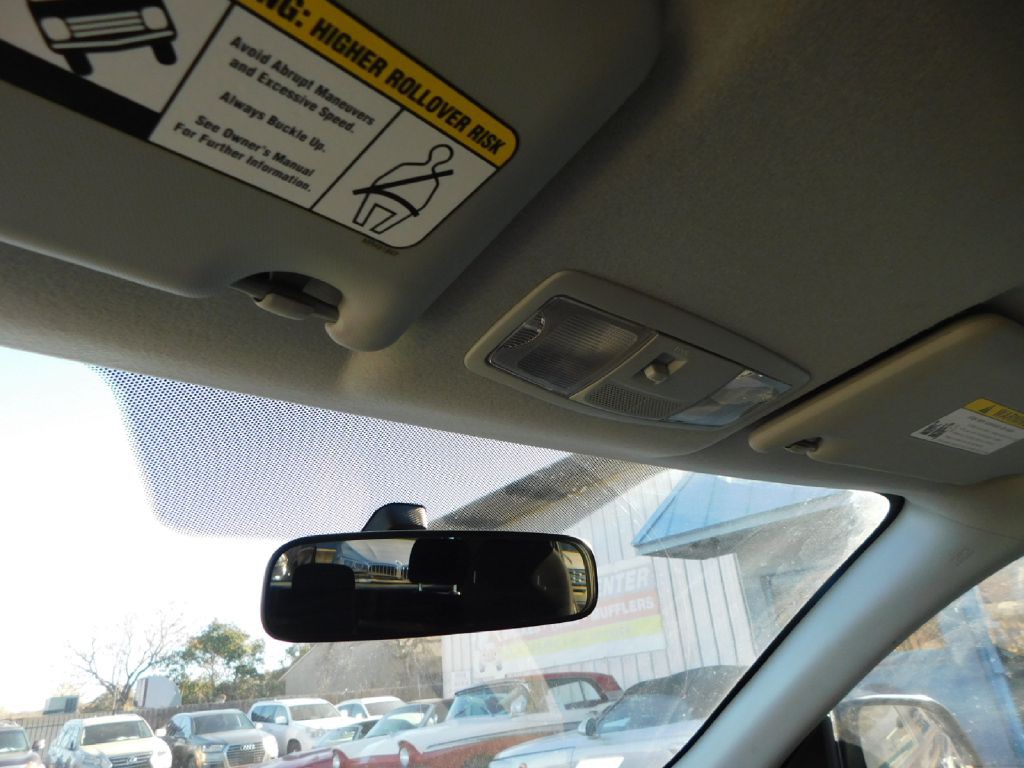 2020 Mitsubishi Outlander Image 34