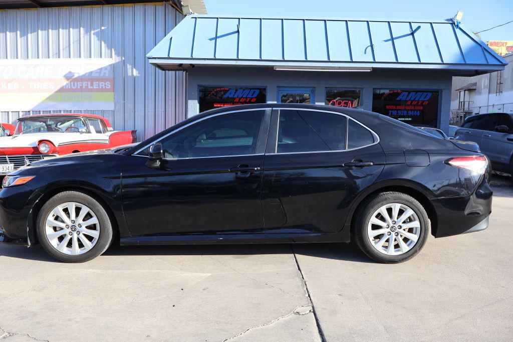 2020 Toyota Camry Image 4