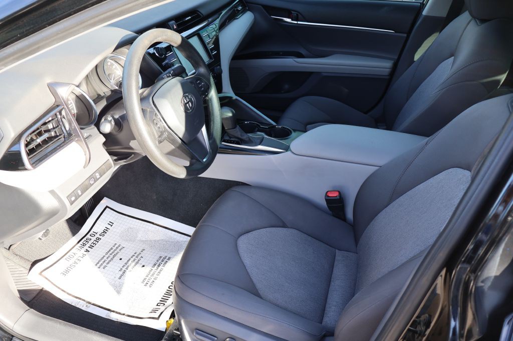 2020 Toyota Camry Image 14