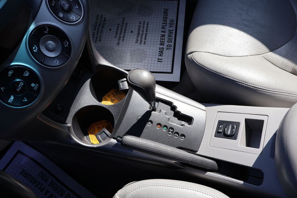 2007 Toyota Rav4 Image 32