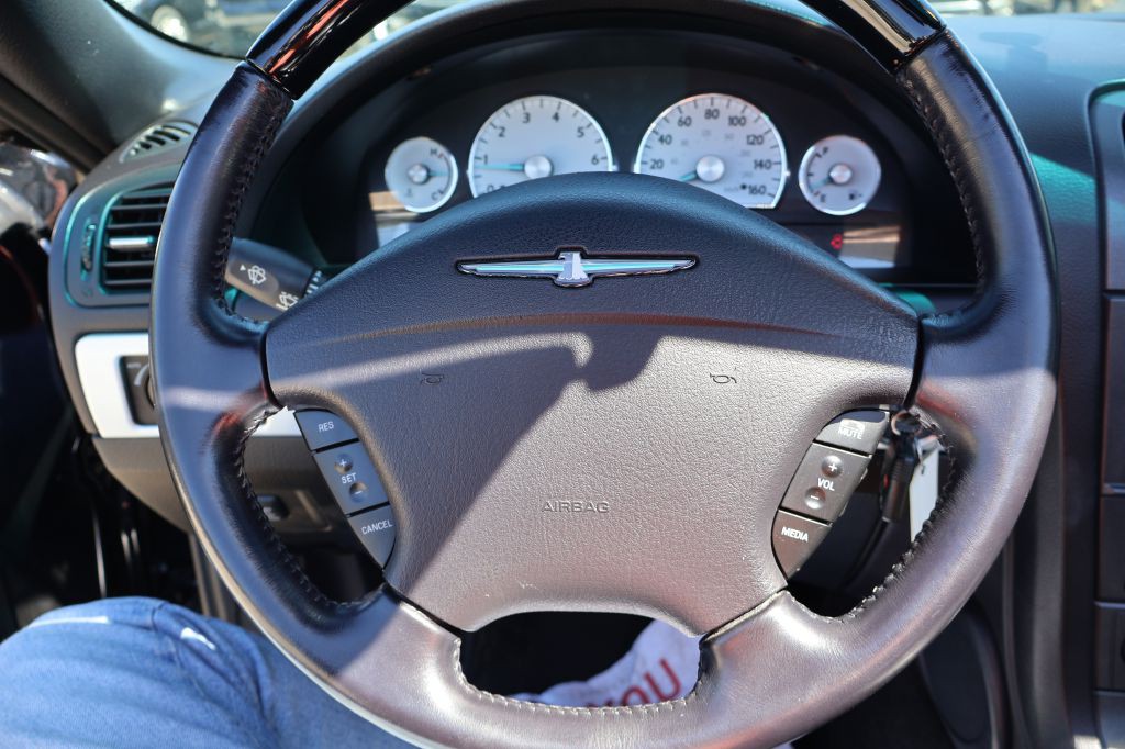 2003 Ford Thunderbird Image 15