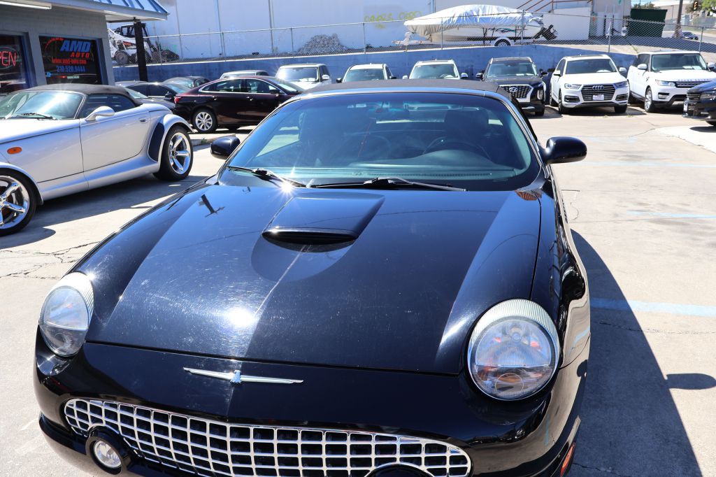 2003 Ford Thunderbird Image 22