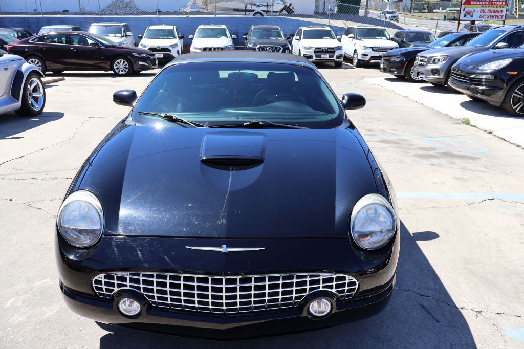 2003 Ford Thunderbird Image 26